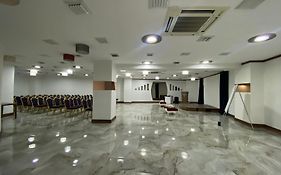 Yucel Hotel